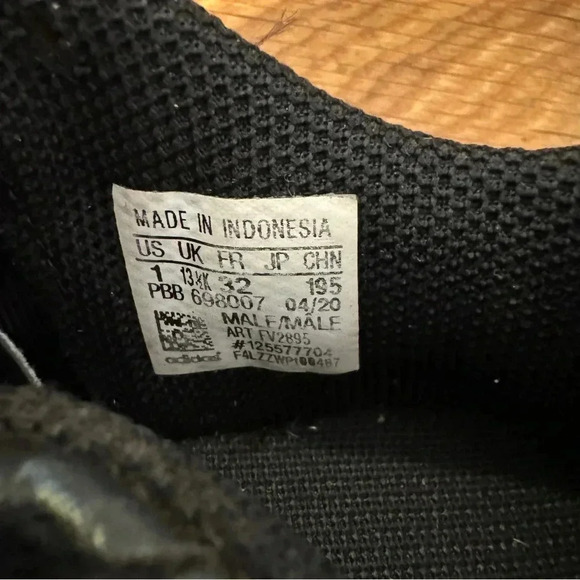 Kids Adidas goletto pink and black soccer cleats size 1 - Picture 5 of 6